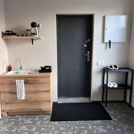 Center Apartment *