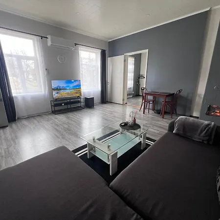 Center Apartment