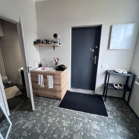 Apartment Center